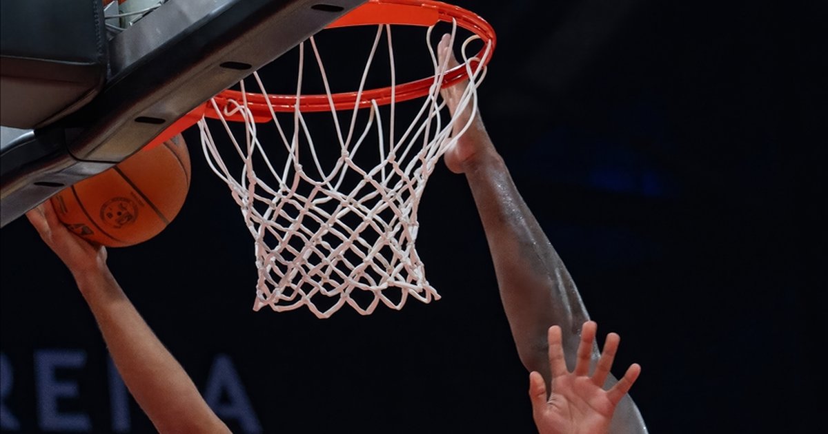 NBA'de Knicks, Spurs'ün galibiyet serisini bitirdi