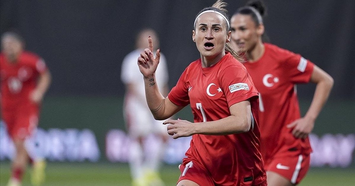 A Milli Kadın Futbol Takımı Malta'yı 3-0 yendi