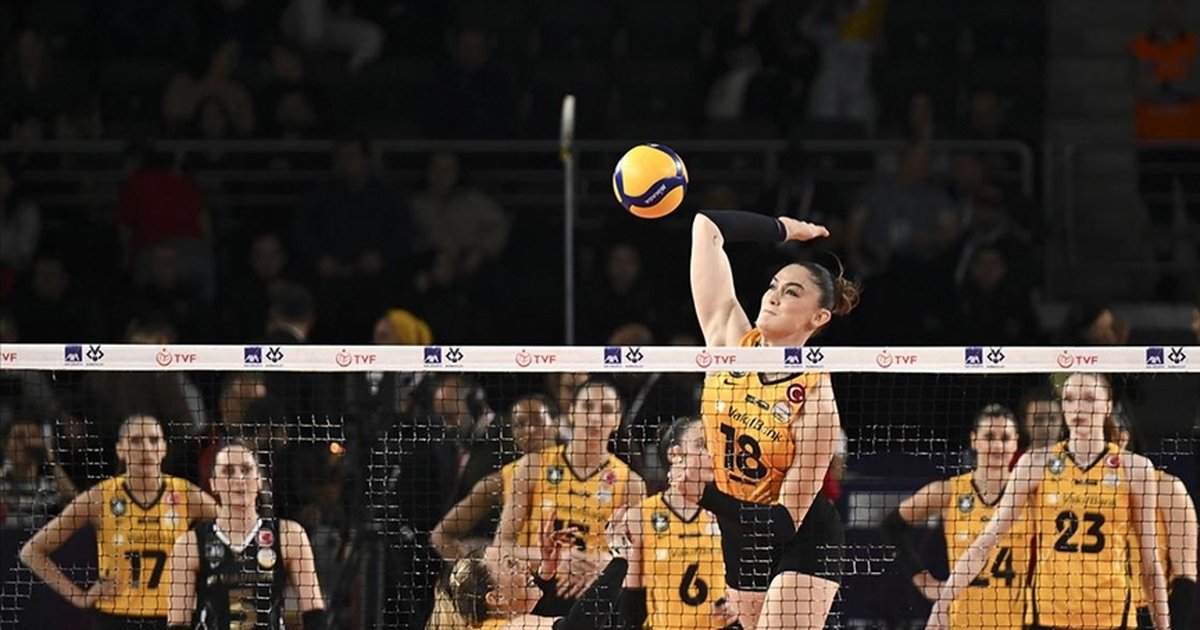 VakıfBank Kadınlar Kupa Voley'de şampiyon oldu