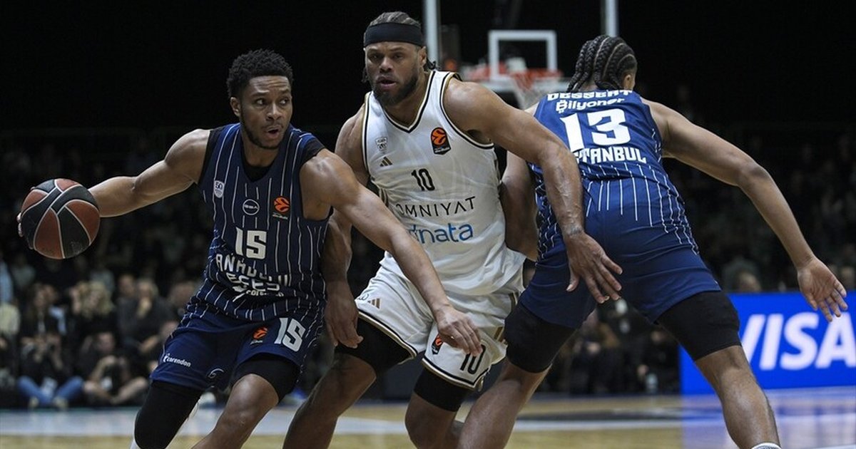 Anadolu Efes, Dubai Basketbol'u mağlup etti