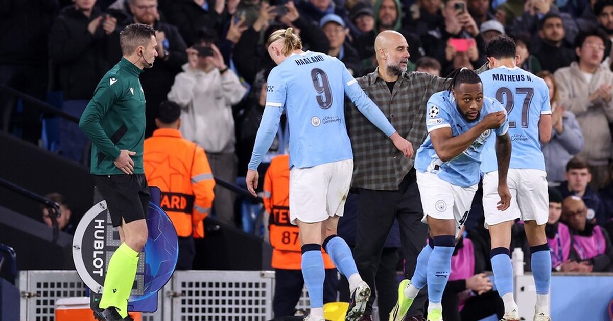 Premier Lig'de Arsenal mağlup oldu, Manchester City umutlandı