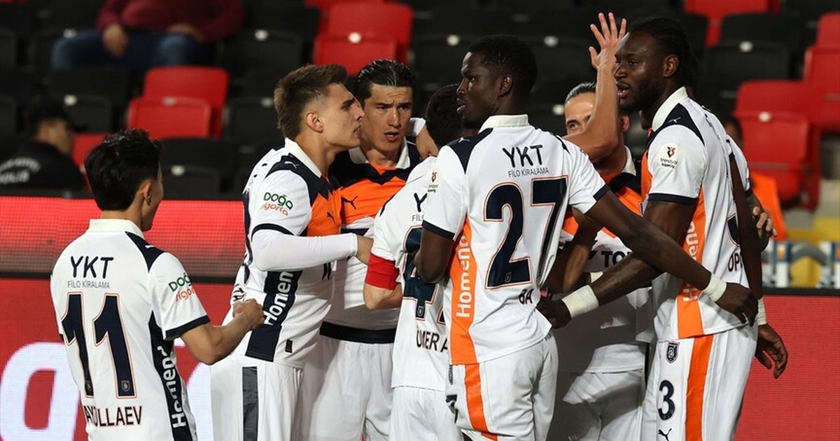 Başakşehir, Gaziantep FK'yı deplasmanda 2-1 mağlup etti