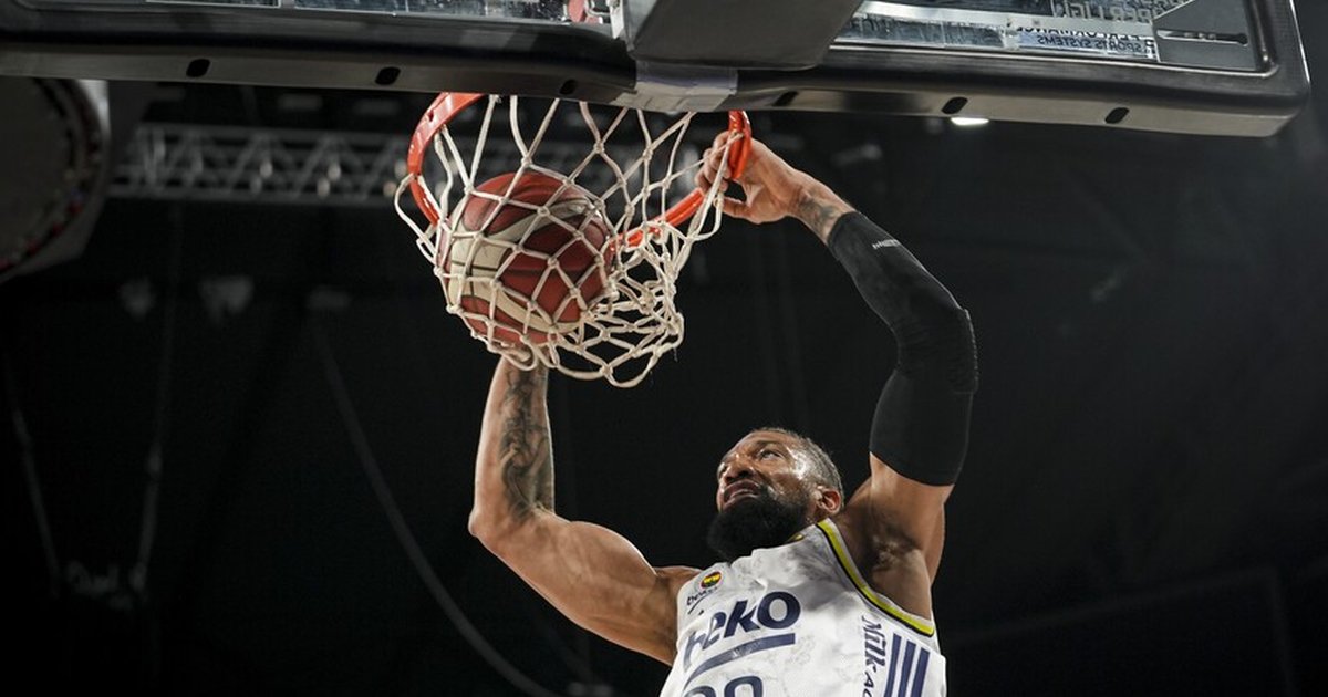 Fenerbahçe Beko, play-off yarı finaline yükseldi