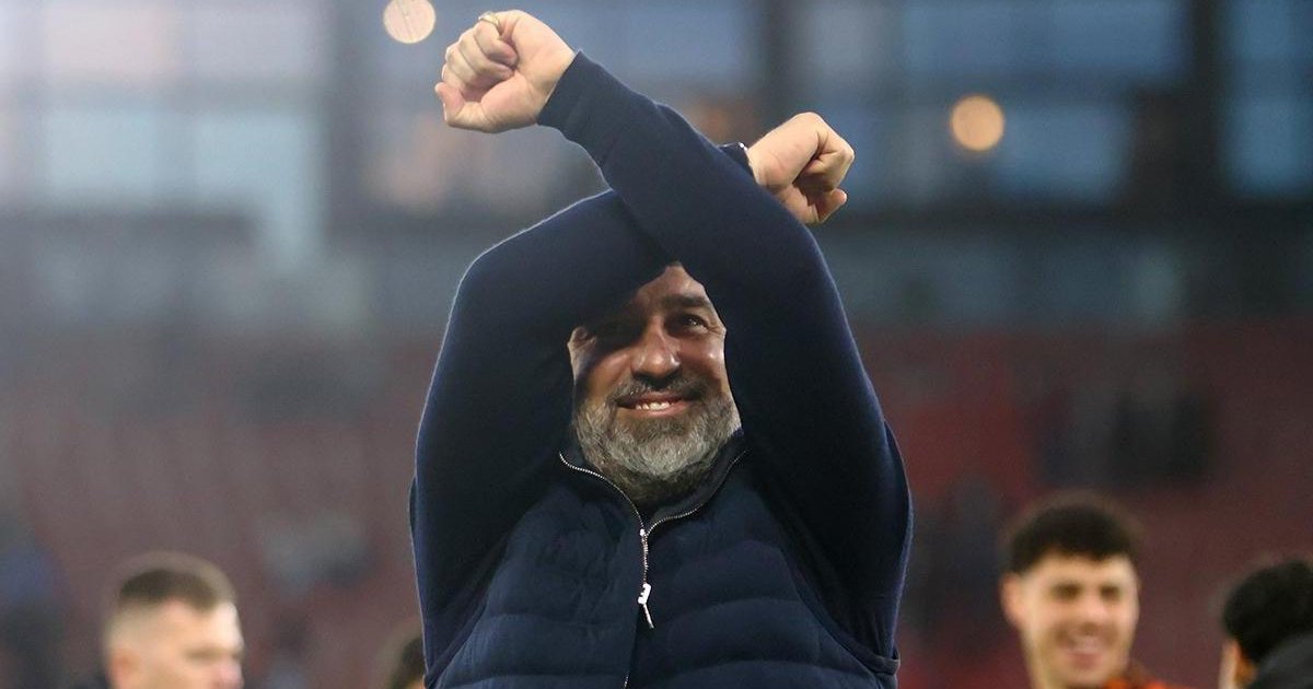 Arda Turan en iyi teknik direktör ödülünü kazandı