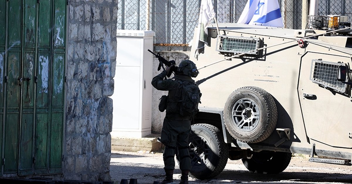 İsrail askerleri Gazze'de 15 sağlık personelini öldürdü