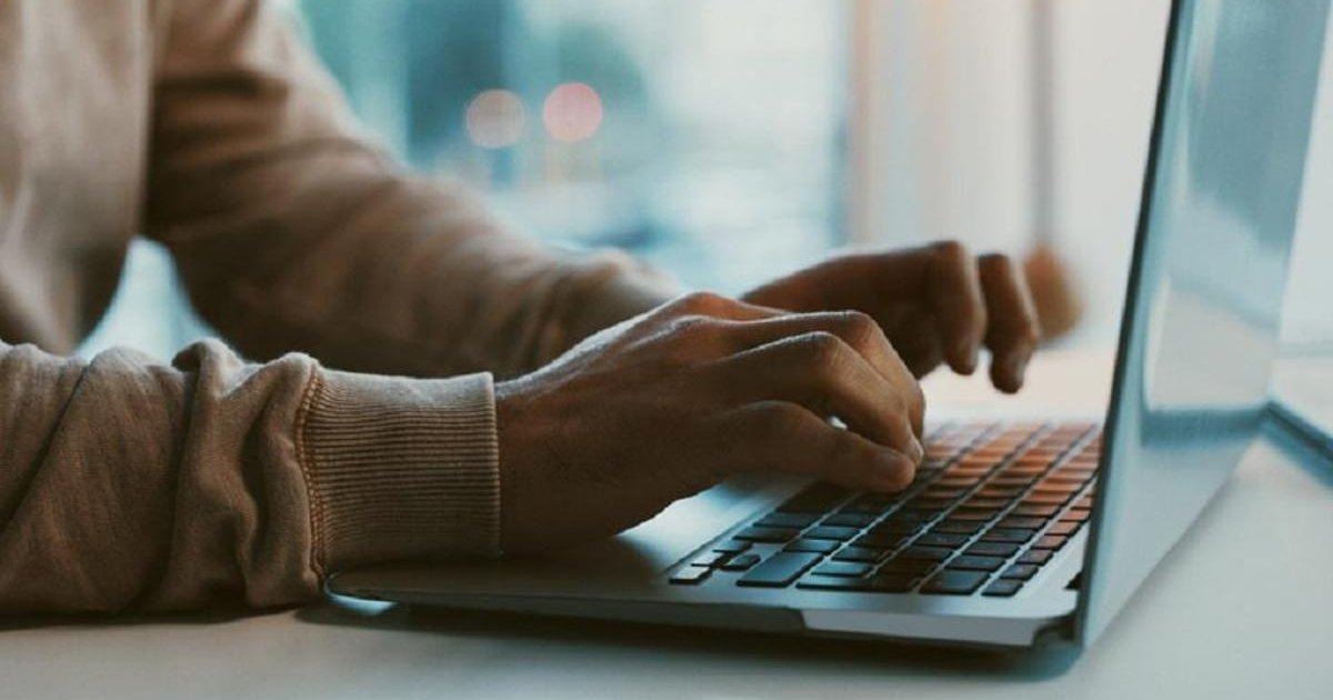 Türkiye'ye dönmedi, işinden oldu: 560 bin TL'lik karar!