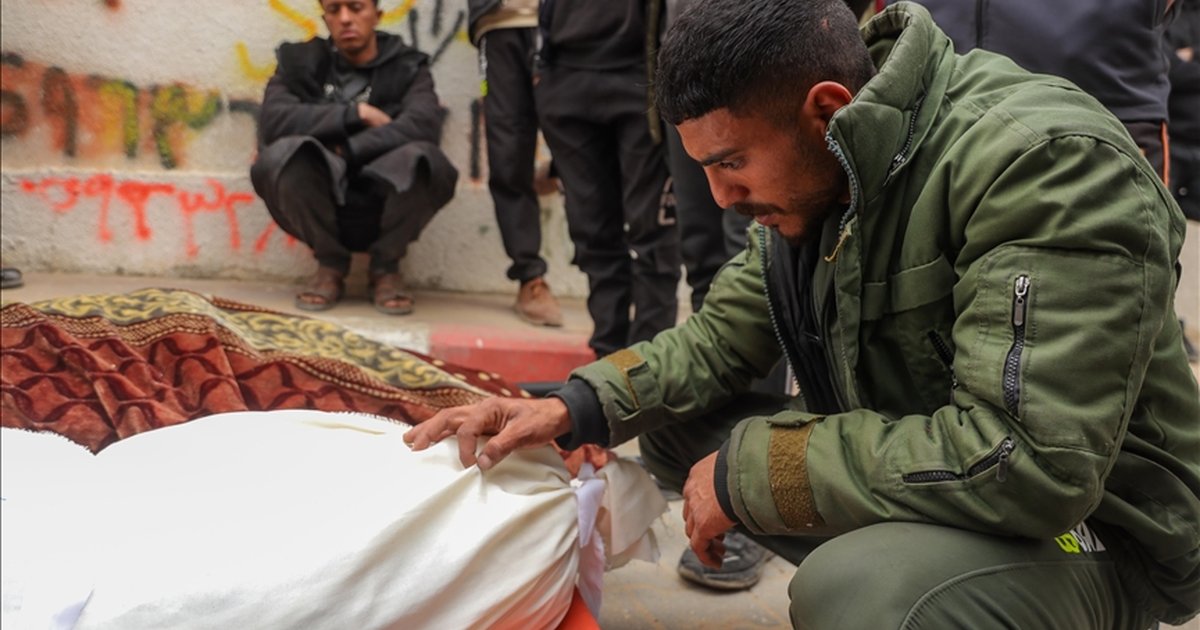 İsrail ordusu Gazze'de 12 Filistinliyi öldürdü