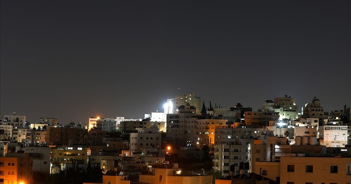 İsrail askerleri Batı Şeria'da 2 Filistinliyi yaraladı