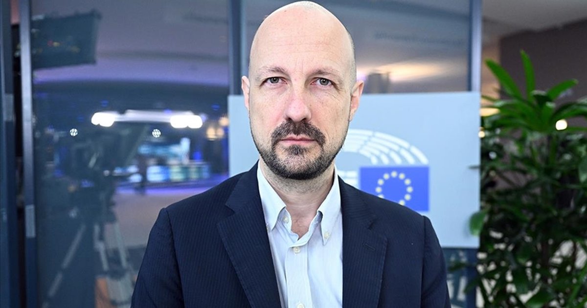 AP Milletvekili Botenga, İsrail yanlılığına sert eleştiri