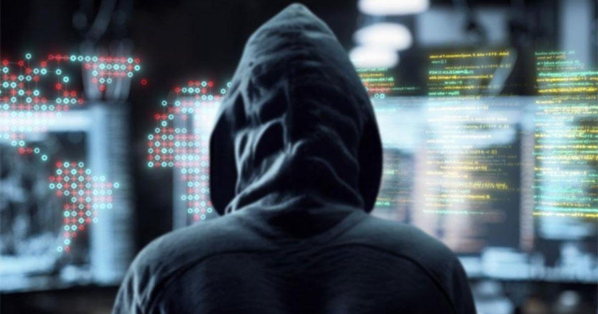 İstanbul'da 'siyah şapkalı hacker' çetesine operasyon