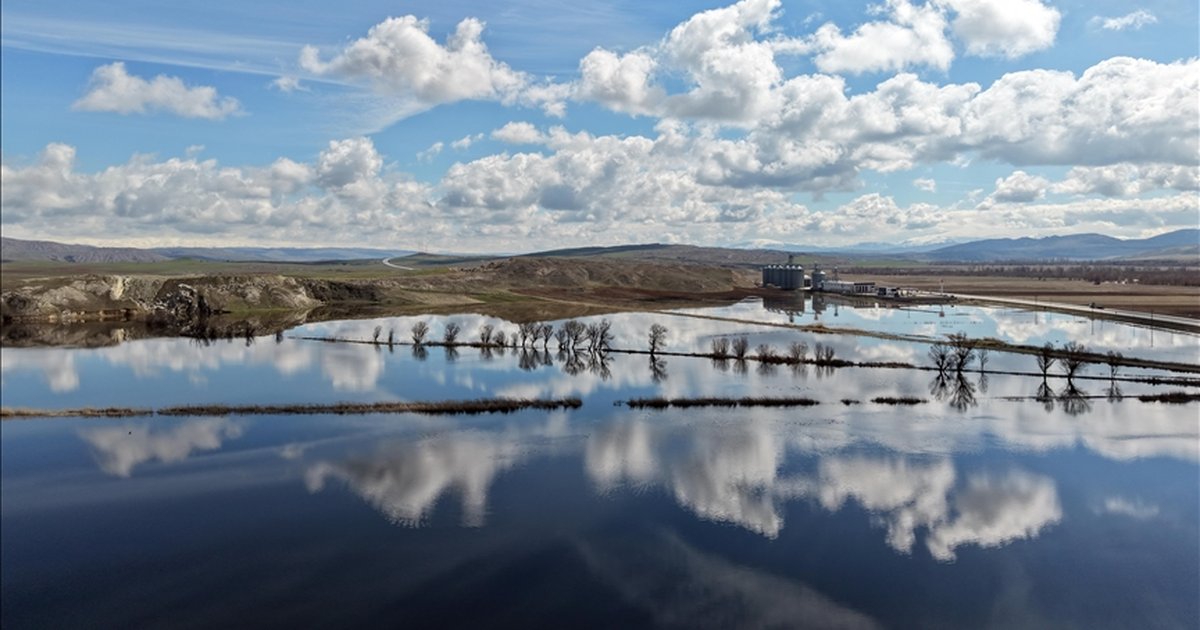 Sivas'ta yağışlar tarım alanlarını etkiledi