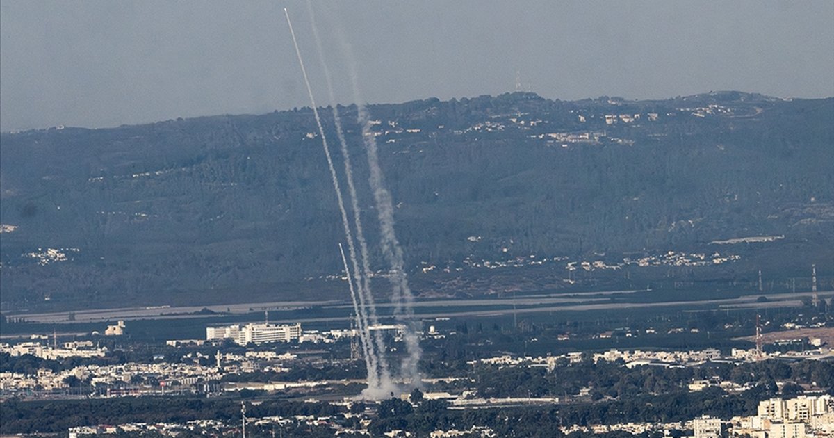 Hizbullah roketleri İsrail'e isabet etti, 2 kişi yaralandı