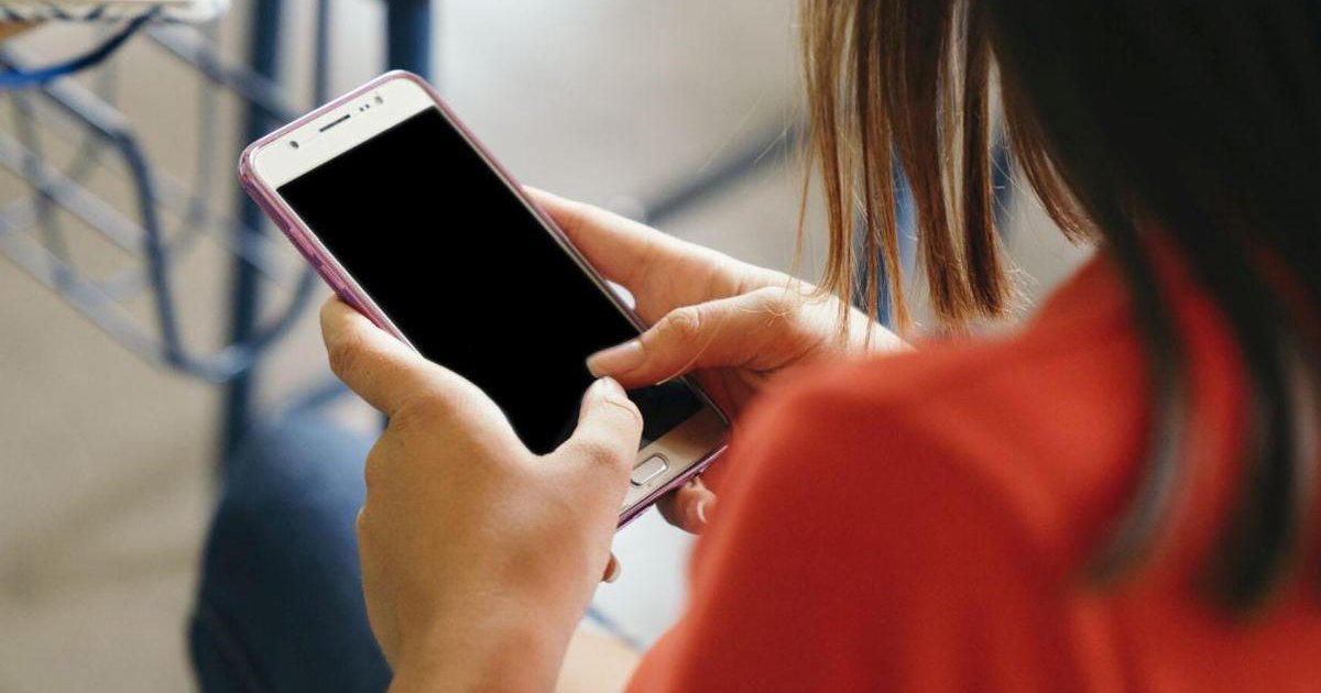 TikTok'ta Gizlice Takip Ebeveynleri Uyarıyor