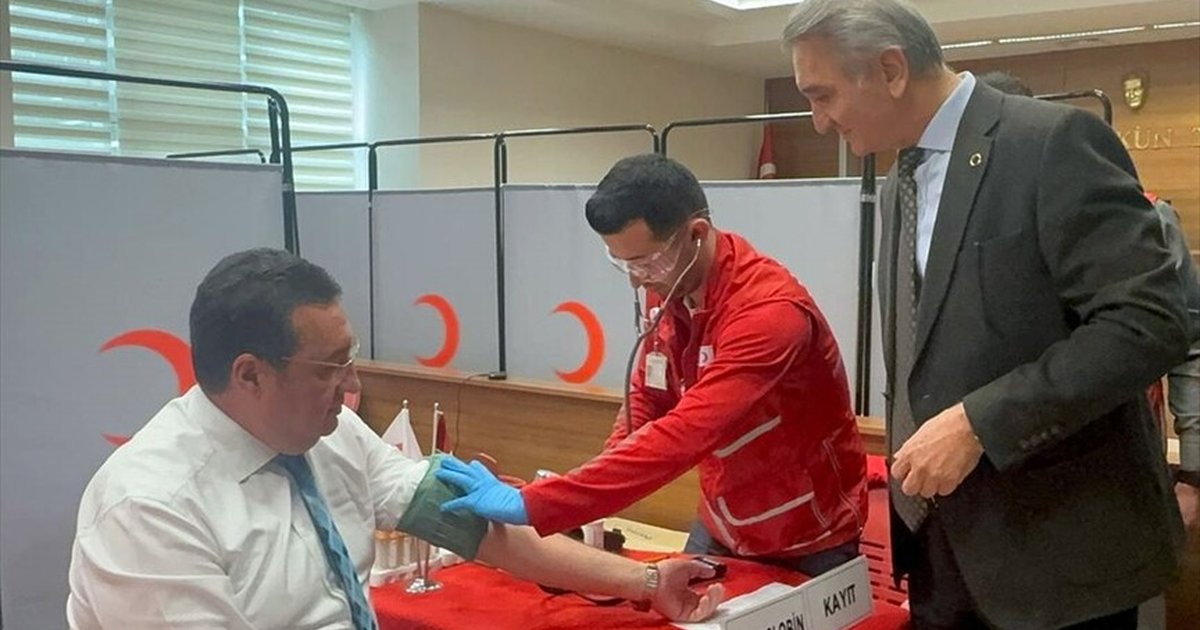 İstanbul Adliye'de kan bağışçılarına plaket verildi