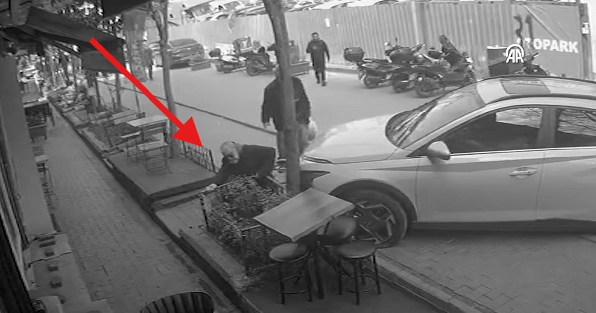 Otomobil Yayaya Çarptı: Kaza Güvenlik Kamerasında