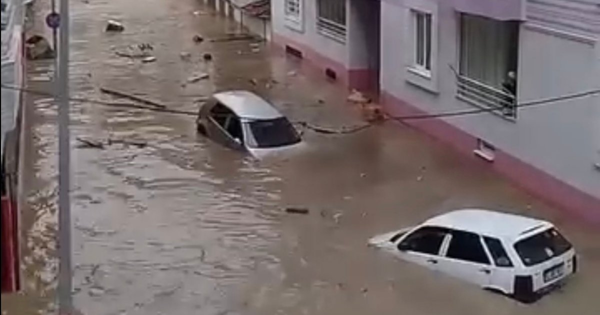 Samsun'un Havza ilçesi sağanak yağışla vuruldu